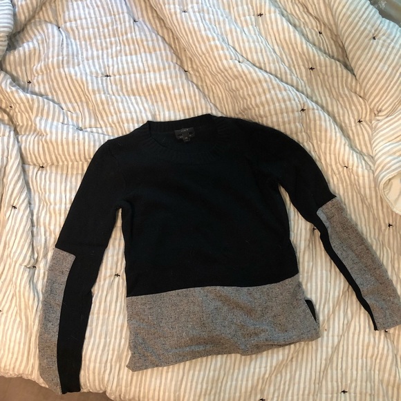J. Crew Sweaters - J. Crew sweater xxs